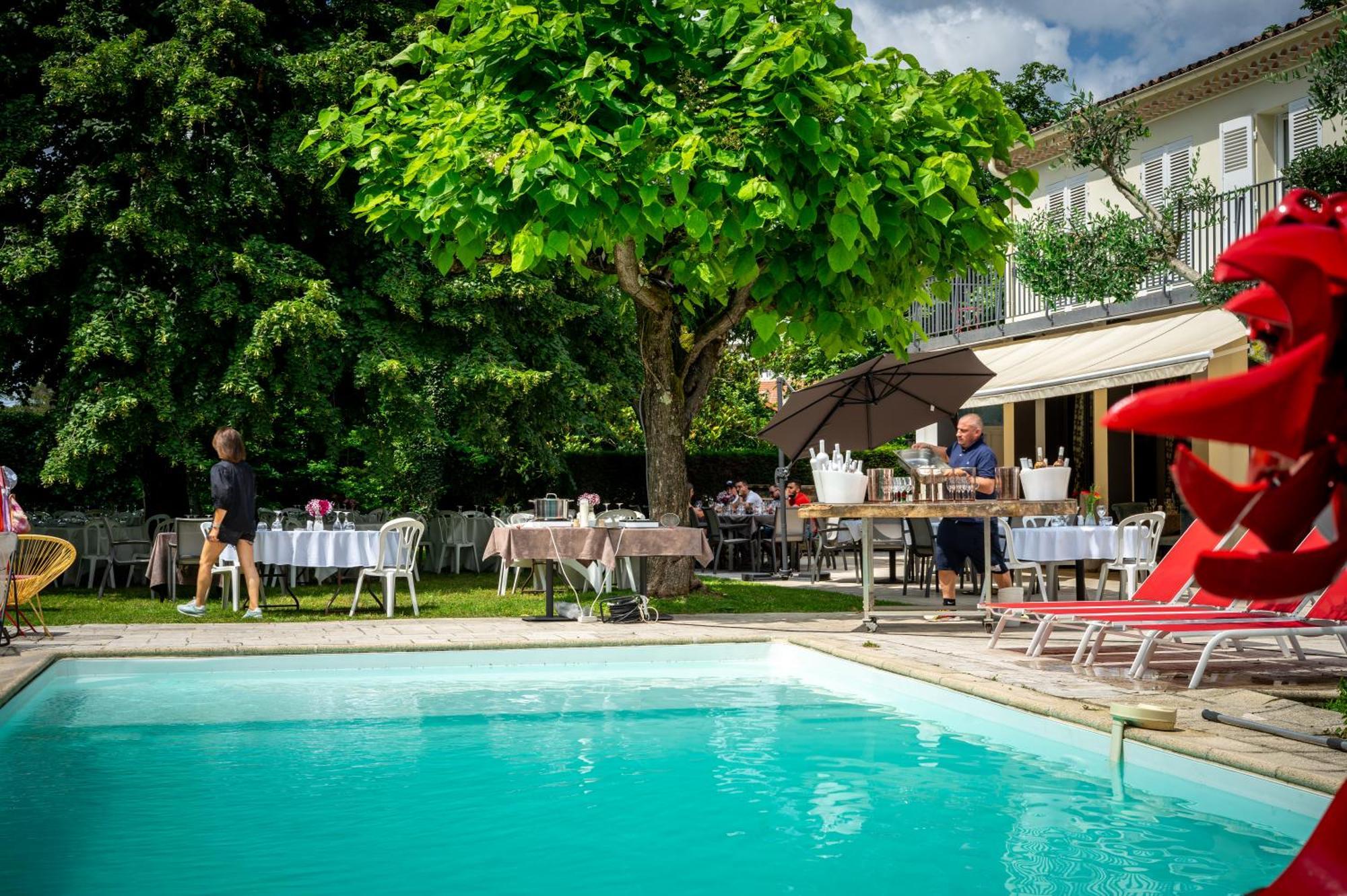 La Redoniere Hotel Romans-sur-Isere Bagian luar foto